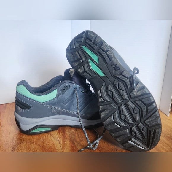 New balance hiking shoe - Picture 1 of 5